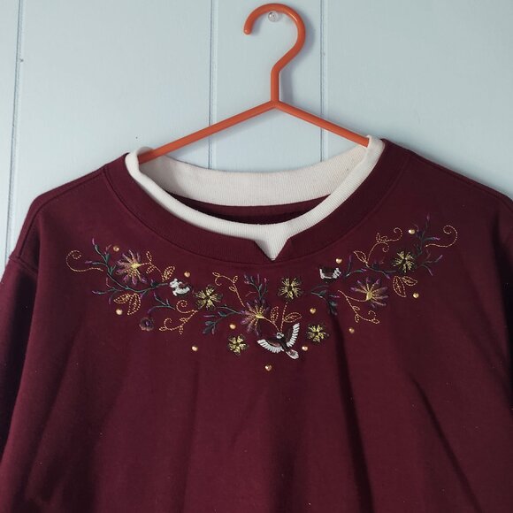 Northern Tradition Red Crewneck Sweatshirt with Embroidered Detailing - Petite - Picture 2 of 7